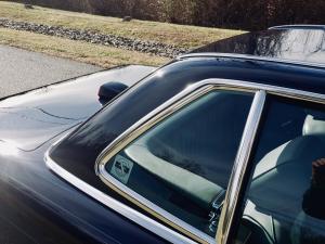 Mercedes-Benz 560 SL 1986 года  (NA)